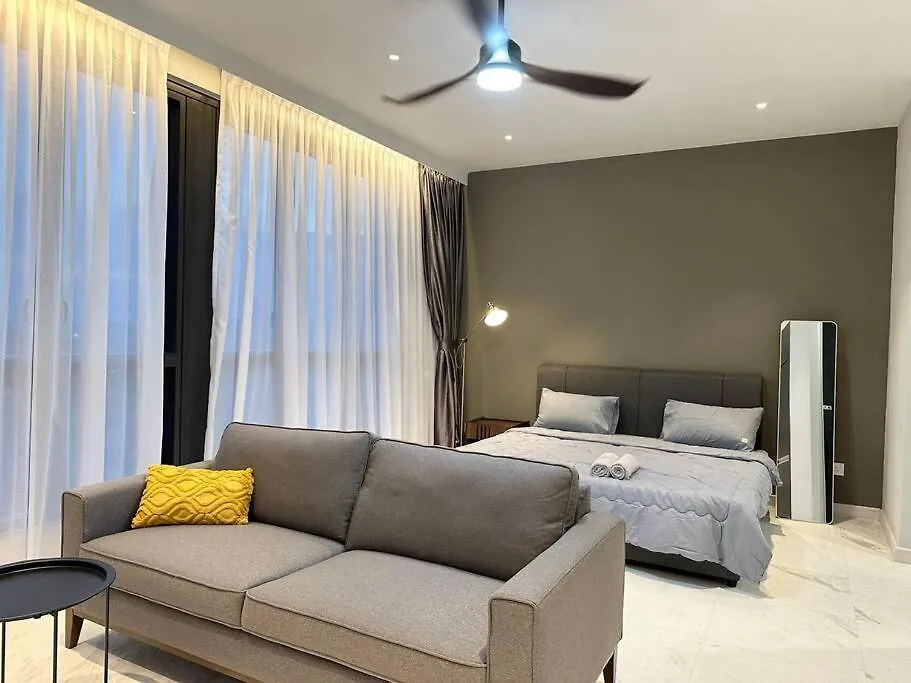 Designer Studio Sky 88 Jb Town Disney Hotstar Johor Bahru 0*,